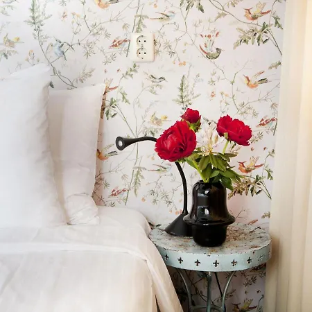 Rosalia's Menagerie Cocktail Bar & Innupstairs