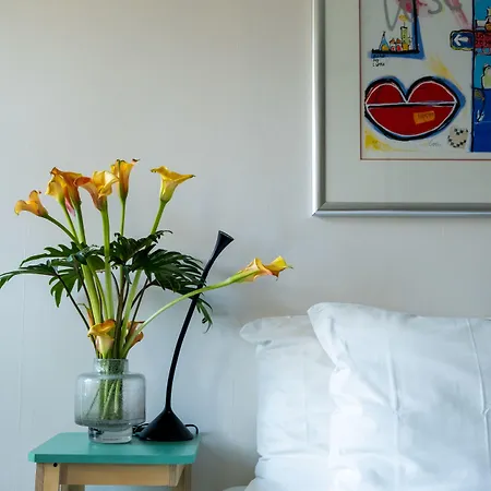 호텔 Rosalia's Menagerie Cocktail Bar & Innupstairs 암스테르담