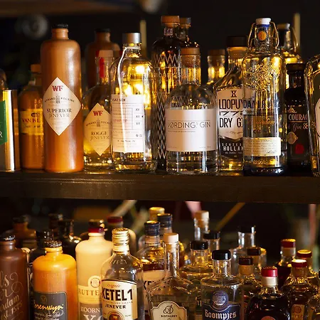 Rosalia's Menagerie Cocktail Bar & Innupstairs 호텔 암스테르담