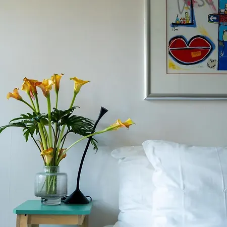 호텔 Rosalia's Menagerie Cocktail Bar & Innupstairs