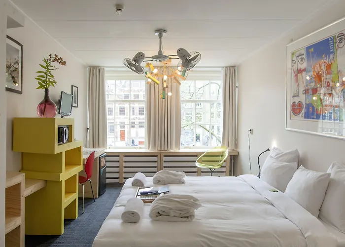 Rosalia's Menagerie Cocktail Bar & Innupstairs Amsterdam