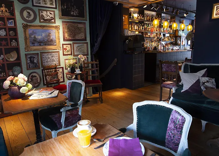 Rosalia's Menagerie Cocktail Bar & Innupstairs Hotel Amsterdam