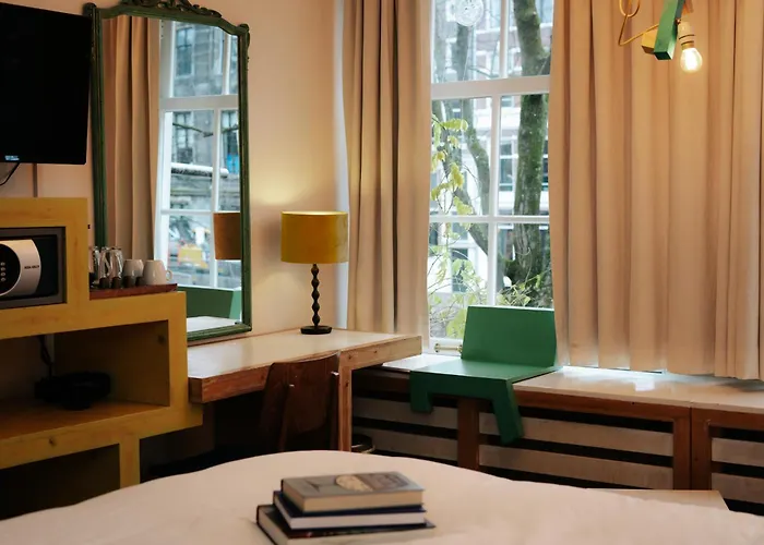 Rosalia's Menagerie Cocktail Bar & Innupstairs Amsterdam