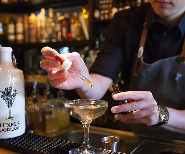 Rosalia's Menagerie Cocktail Bar & Innupstairs Hotel Amsterdam