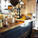 Hotel Rosalia's Menagerie Cocktail Bar & Innupstairs 3*