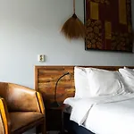 Rosalia's Menagerie Cocktail Bar & Innupstairs 3* Amsterdam